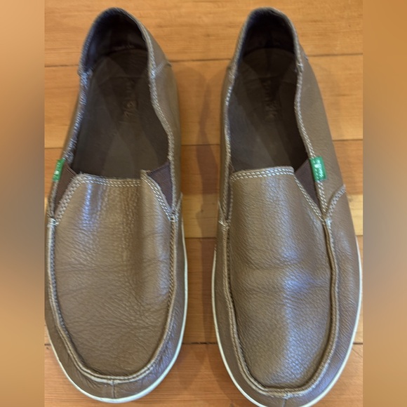 Sanuk leather slip ons - Picture 1 of 5